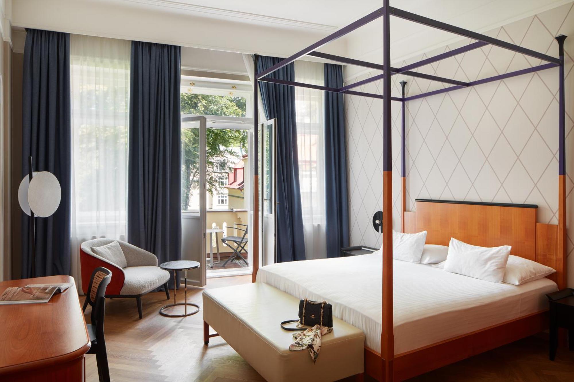 Falkensteiner Spa Resort Mariánské Lázně Kültér fotó Deluxe room